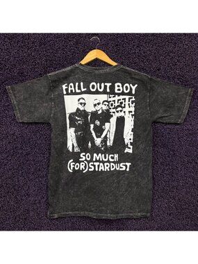 Fall Out Boy So Much (for) Stardust T-shirt size Medium